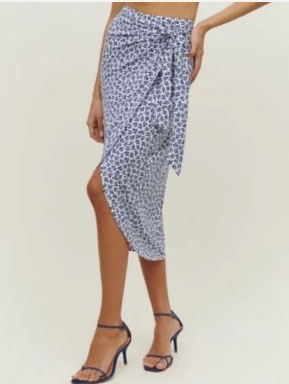 Reformation Blue And White Floral Side Waist Tie Wrap Midi Skirt Size Small